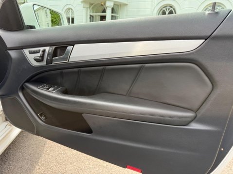 Mercedes-Benz C Class 6.3 C63 V8 AMG Edition 125 SpdS MCT Euro 5 2dr 34