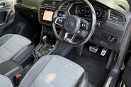 Volkswagen Tiguan R-LINE TECH TSI 4MOTION DSG 33