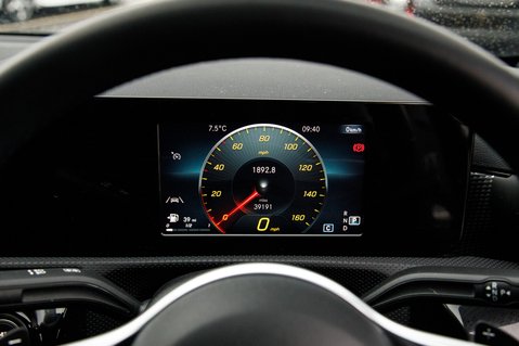 Mercedes-Benz A Class A 200 SPORT 10
