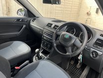 Skoda Yeti 2.0 TDI S SUV 5dr Diesel Manual 4WD Euro 5 (110 ps) 10