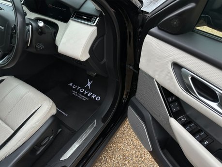 Land Rover Range Rover Velar R-DYNAMIC SE 44