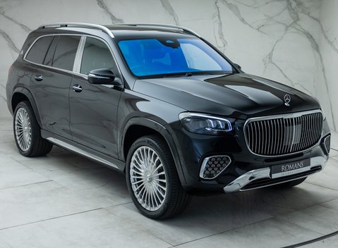 Mercedes-Benz GLS 600 Maybach 11