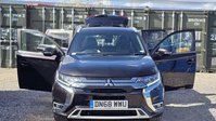 Mitsubishi Outlander 2.4h TwinMotor 13.8kWh 4h SUV 5dr Petrol Plug-in Hybrid CVT 4WD Euro 6 (s/s 7