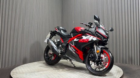 Lexmoto LXR SE 2025 ONLY 2K 1 OWNER 125CC SPORTS BIKE 2
