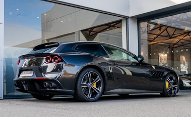 Ferrari GTC4 Lusso V12 3