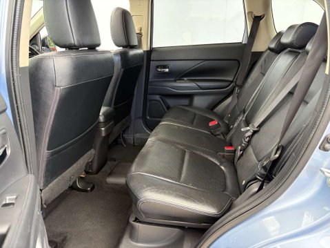 Mitsubishi Outlander 2.0 Outlander GX 4h PHEV Auto 4WD 5dr 64