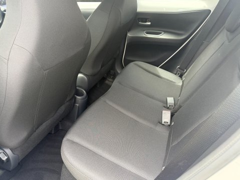 Toyota Aygo X VVT-I PURE 933 MILES 29