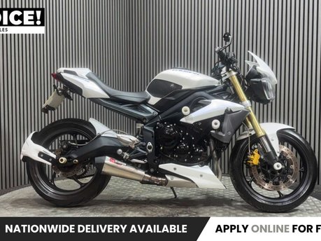 Triumph Street Triple 2014 27K NEW MOT SERVICED SCORPION EXHAUST NAKED 675CC TRIPLE