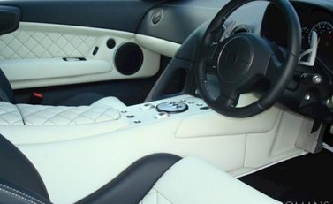 Lamborghini Murcielago LP640 2