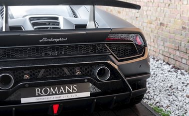 Lamborghini Huracan LP640-4 Performante 24