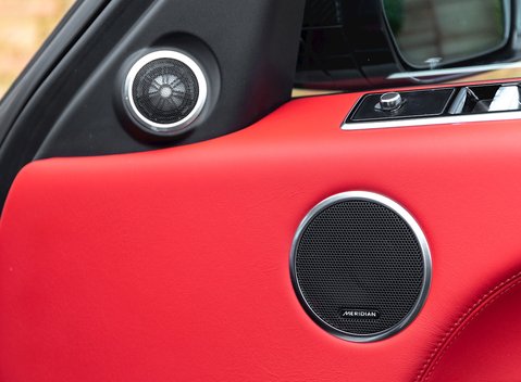 Land Rover Range Rover Sport 5.0 SVR 23