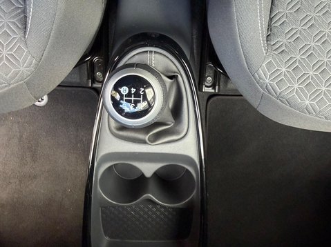 Toyota Aygo X VVT-I EDGE 73