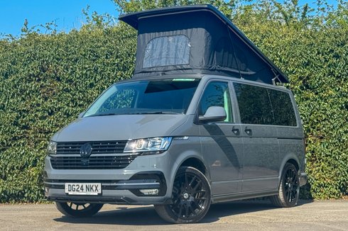 Volkswagen Transporter Camper | 4 Berth | Air Con | Pop Top | Cooker | Rock n Roll Bed