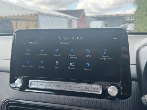 Hyundai KONA (Sold) 64kWh Premium SUV 5dr Electric Auto (10.5kW Charger) (204 ps) 25