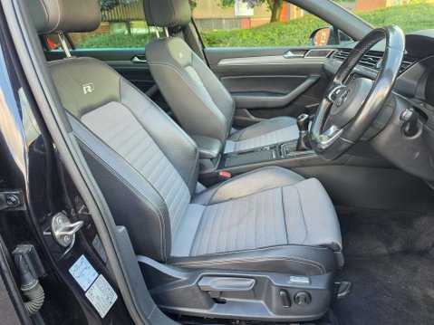 Volkswagen Passat 2.0 Passat R-Line TDI BlueMotion Technology 5dr 52