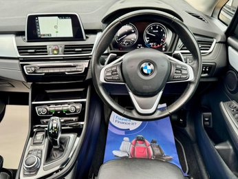 BMW 2 Series 2.0 220d Luxury Auto Euro 6 (s/s) 5dr
