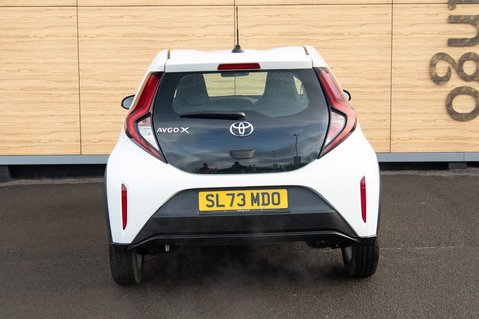 Toyota Aygo X VVT-I PURE 6
