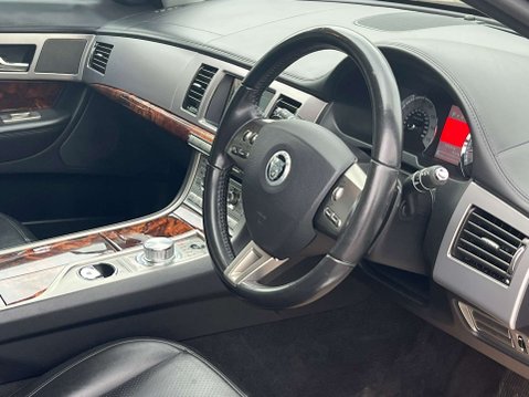 Jaguar XF 3.0 XF Premium Luxury V6 Automatic 4dr - NATIONAL DELIVERY* 22
