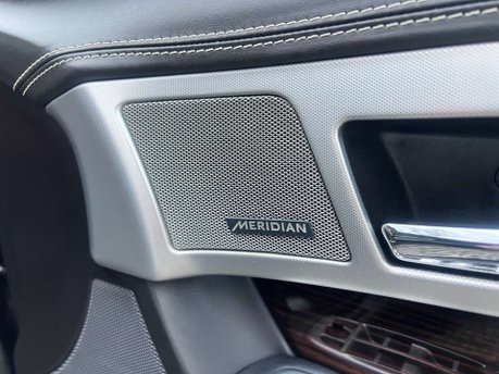 Jaguar XF 2.2d Portfolio Saloon 4dr Diesel Auto Euro 5 (s/s) (200 ps) 32