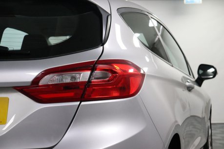 Ford Fiesta ZETEC 23