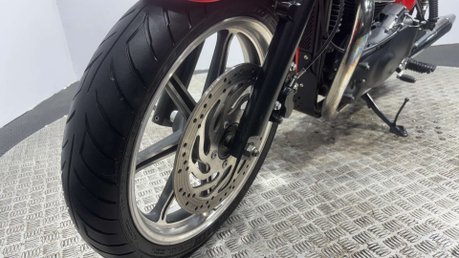 Triumph Bonneville SE 2013 7K NEW MOT INCREDIBLE CONDITION CUSTOM NAKED BIKE 865CC 36