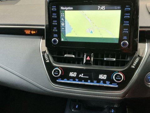 Toyota Corolla 1.8 VVT-h Icon Tech Touring Sports CVT Euro 6 (s/s) 5dr 3