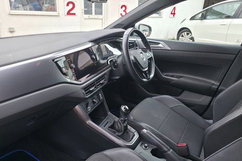 Volkswagen Polo SE EVO.. 5 SERVICES.. INSURANCE GROUP.. STUNNING EXAMPLE 23