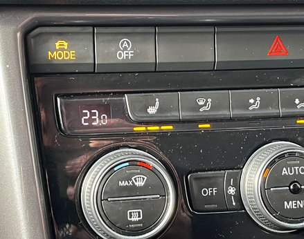 Volkswagen T-Roc 1.5 T-Roc R-Line TSi Evo Semi-Auto 5dr 52