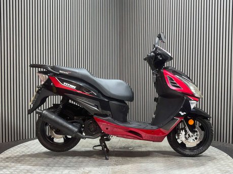 Lexmoto Titan 125 2021 ONLY 6K PROJECT SCOOTER SPARES OR REPAIR 125CC