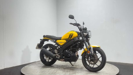 Yamaha XSR125 2021 34K 1 OWNER PROJECT BIKE SPARES OR REPAIR 125CC 2