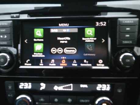 Nissan Qashqai DIG-T ACENTA PREMIUM DCT ONLY 28,000 MILES FROM NEW 20