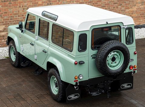 Land Rover Defender 110 Heritage Station Wagon 9
