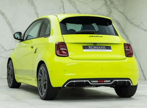 Abarth 500e Scorpionissima 7
