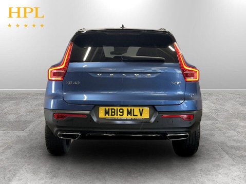 Volvo XC40 2.0 T4 R-Design Pro SUV 5dr Petrol Auto AWD Euro 6 (s/s) (190 ps) Reverse C 6
