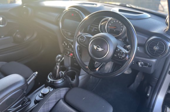 Mini Convertible COOPER AUTO HUGE SPEC 23