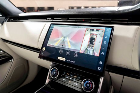 Land Rover Range Rover HSE D350. NOW SOLD. SIMILAR REQUIRED. PLEASE CALL 01903 254800. 31