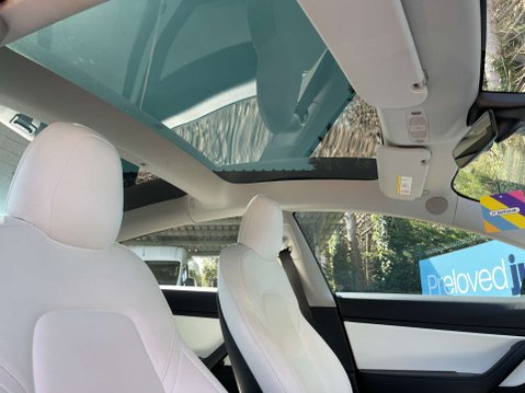 Tesla Model 3 Model 3 Performance AWD 4WD 4dr 21