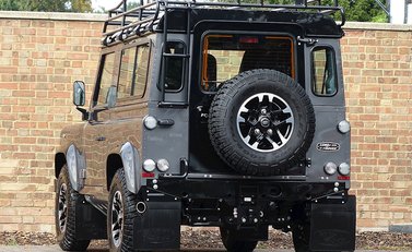 Land Rover 90 Adventure 17