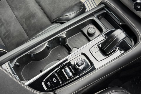 Volvo XC90 RECHARGE T8 R-DESIGN PRO AWD -B&W -POWER TOWBAR -PAN ROOF -LOUNGE PACK 54