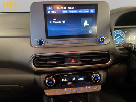 Hyundai KONA 1.6 h-GDi SE Connect SUV 5dr Petrol Hybrid DCT Euro 6 (s/s) (141 ps) Air Co 17