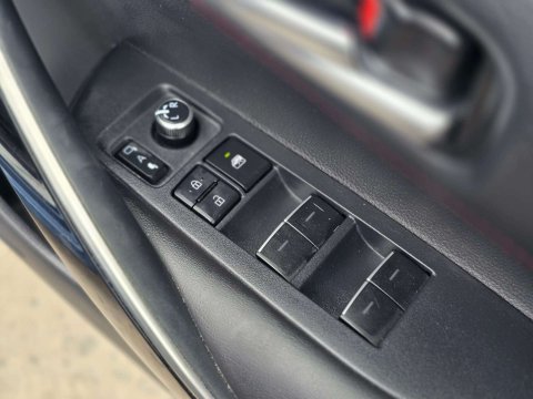 2019 Toyota Corolla thumbnail 19