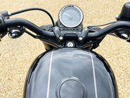 Harley-Davidson Sportster Iron XL 1200 CX ROADSTER 17 7