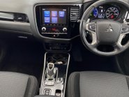 Mitsubishi Outlander PHEV DESIGN 4
