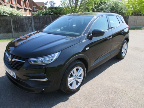 Vauxhall Grandland X 1.2 Turbo SE Euro 6 (s/s) 5dr 2