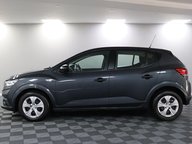 Dacia Sandero ESSENTIAL SCE 18