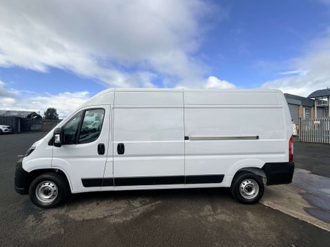 Peugeot Boxer 2.2 Boxer 35 Professional L3H2 5dr 4
