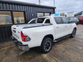 Toyota Hilux INVINCIBLE 4WD D-4D DCB 6