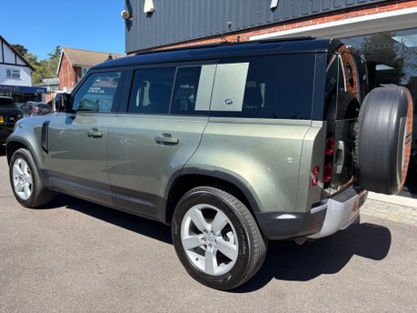 Land Rover Defender 3.0 FIRST EDITION MHEV 18