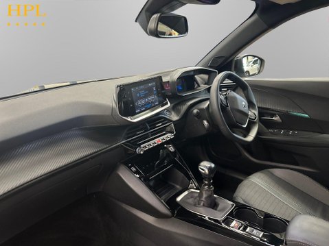 Peugeot 2008 1.2 PureTech Allure Premium + SUV 5dr Petrol Manual Euro 6 (s/s) (100 ps) 15