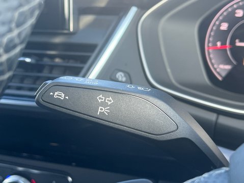 Audi Q5 TFSI QUATTRO S LINE BLACK EDITION 32